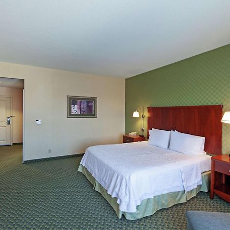 Hampton Inn & Suites El Paso West Exterior photo