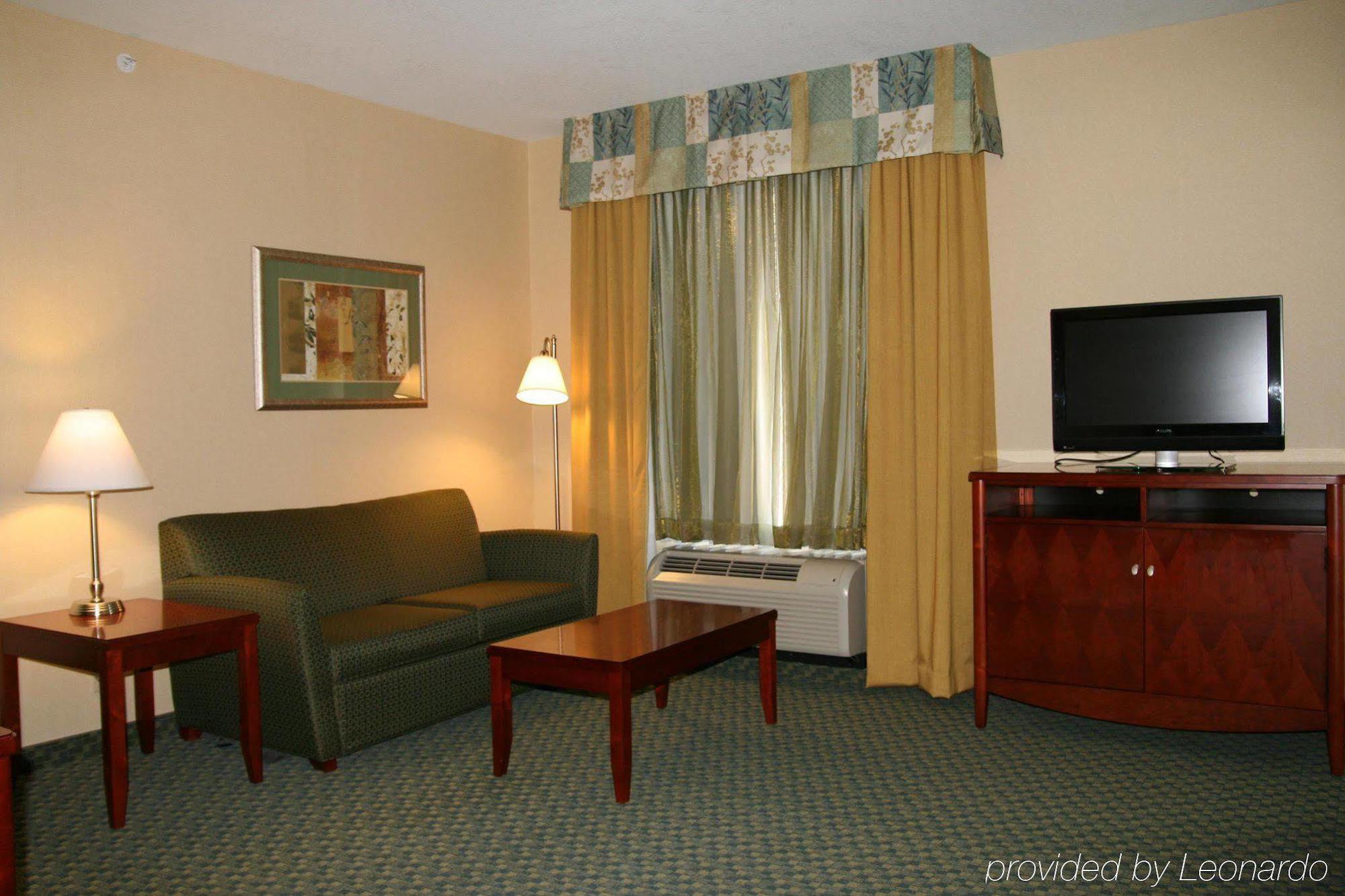 Hampton Inn & Suites El Paso West Room photo
