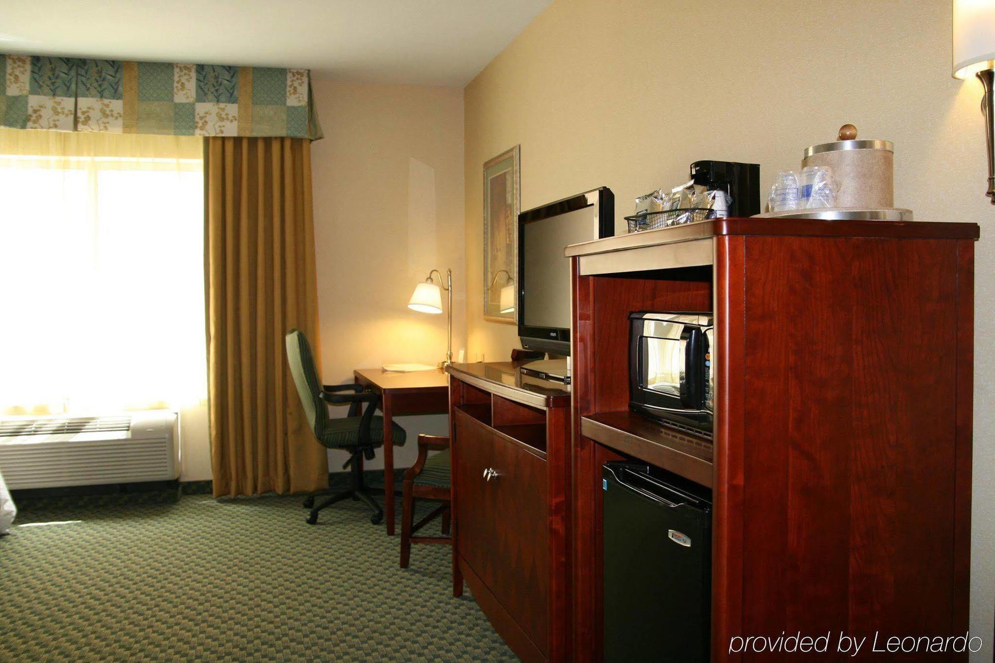 Hampton Inn & Suites El Paso West Room photo